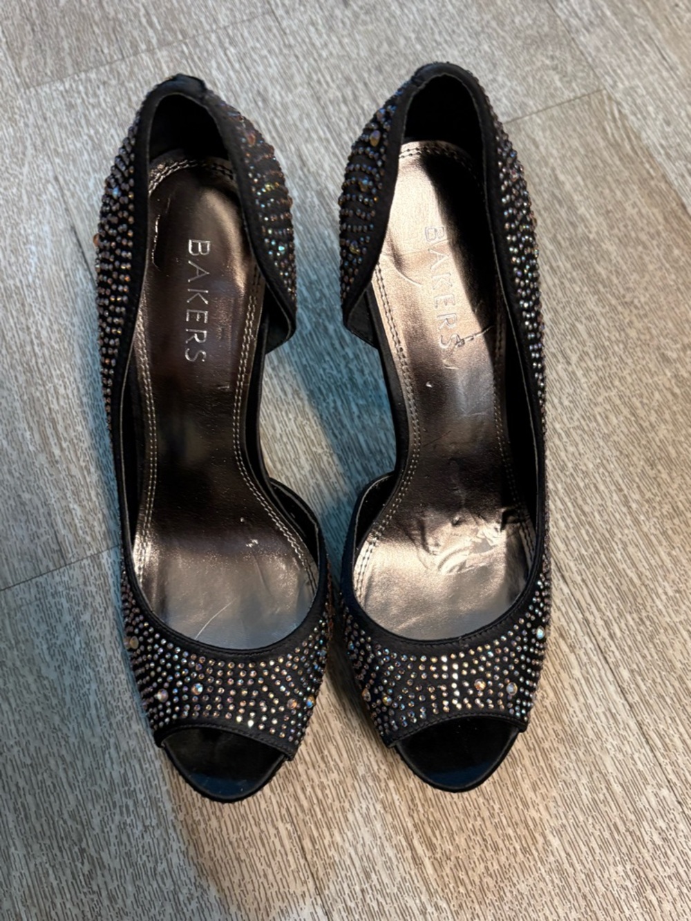 BAKERS Y2K STUDDED PEEP TOE HEELS SIZE 9M - Picture 2 of 10